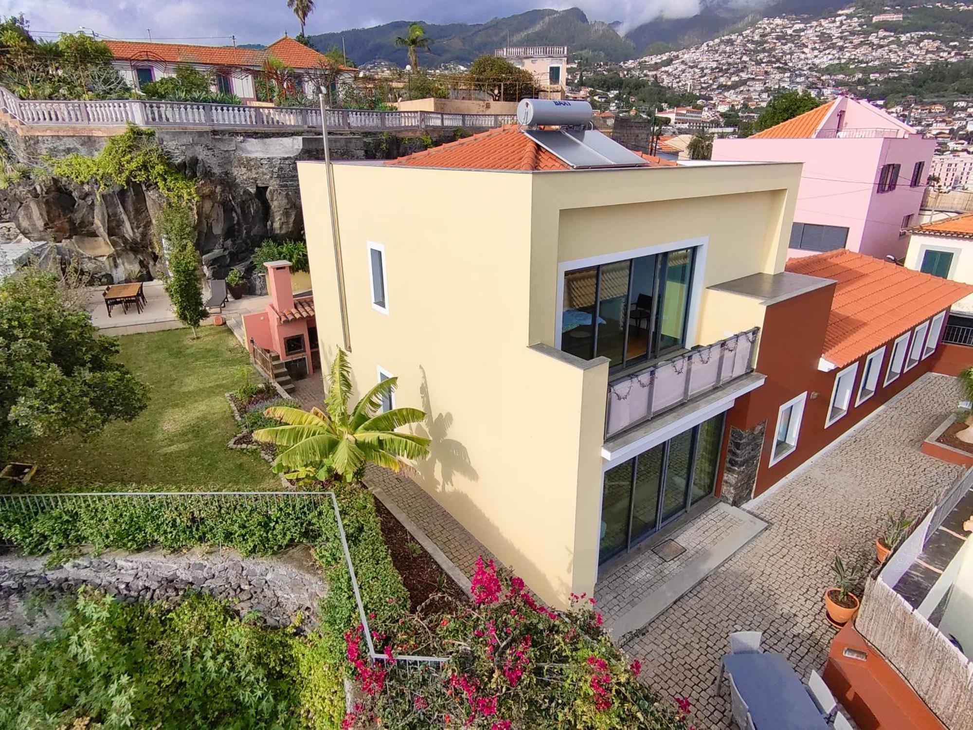 Casa Dos Arrifes Holiday home *